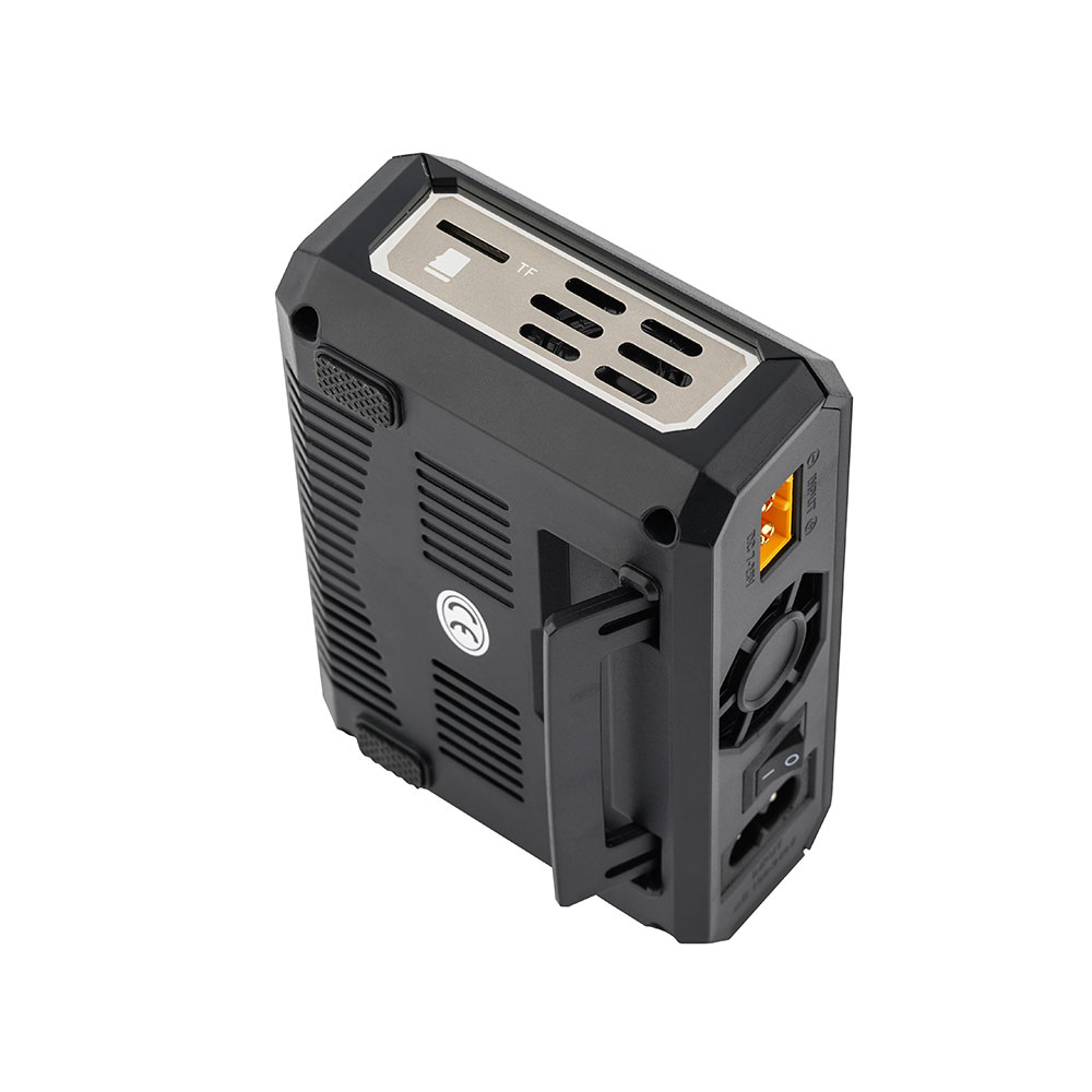 ToolkitRC M7AC 100W AC / 300W  - Drone Battery Adapter recension och pris